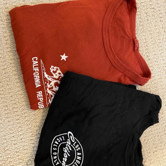 Brandy Melville tshirts - Picture 1 of 3